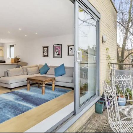 Spacious, Bright And Modern Flat In Holloway Londra Esterno foto