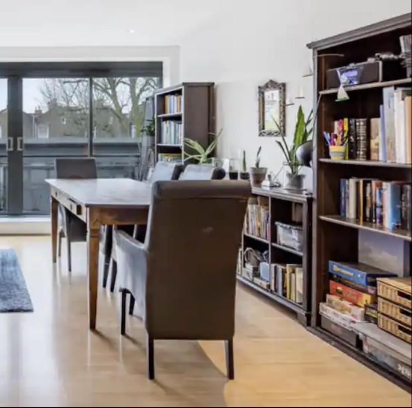 Spacious, Bright And Modern Flat In Holloway Londra Esterno foto