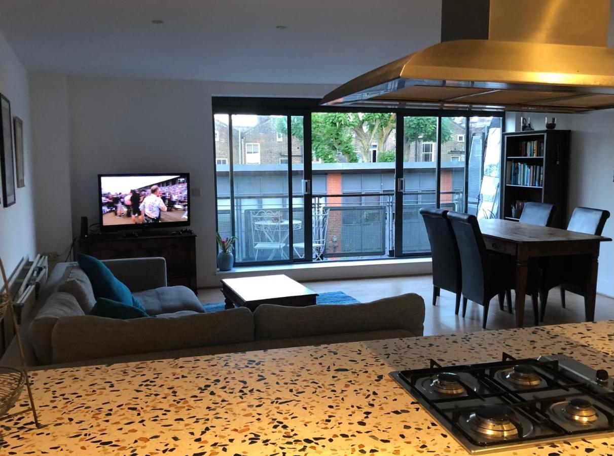 Spacious, Bright And Modern Flat In Holloway Londra Esterno foto